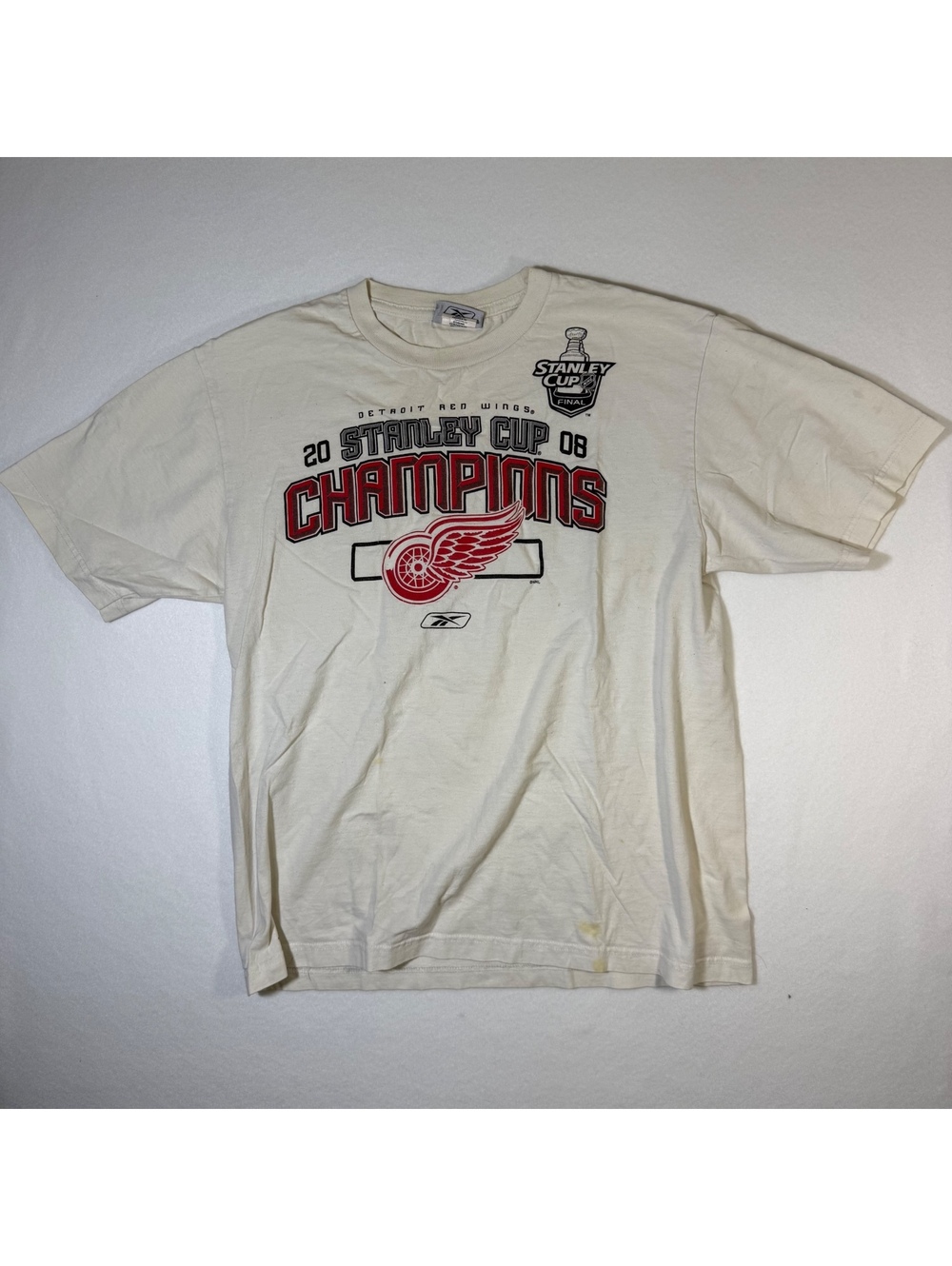 2008 Detroit Red Wings Stanley Cup Champions T-Shirt — Size Medium